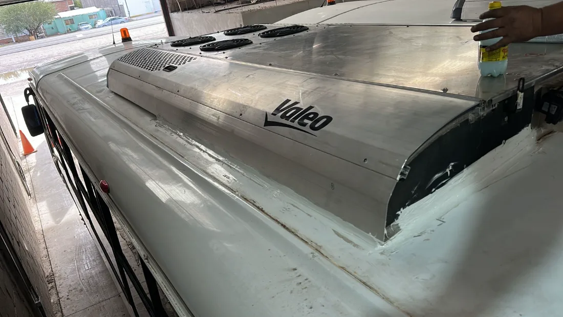 Equipo de techo. Instalaciones en autobús
